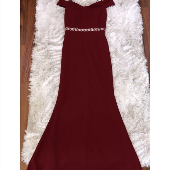 Maroon dress - Picture 1 of 1
